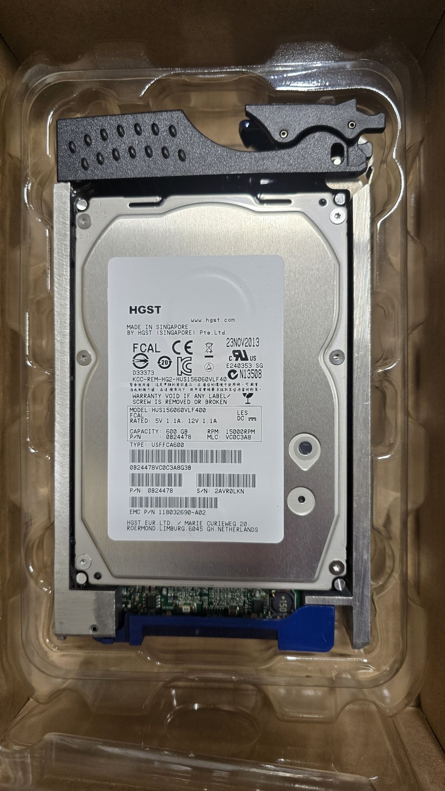 DELL HGST HUS156060VLF400 600GB 15K Fibre Channel 3.5" Hard Drive W/Tray 0B24478 Image 1
