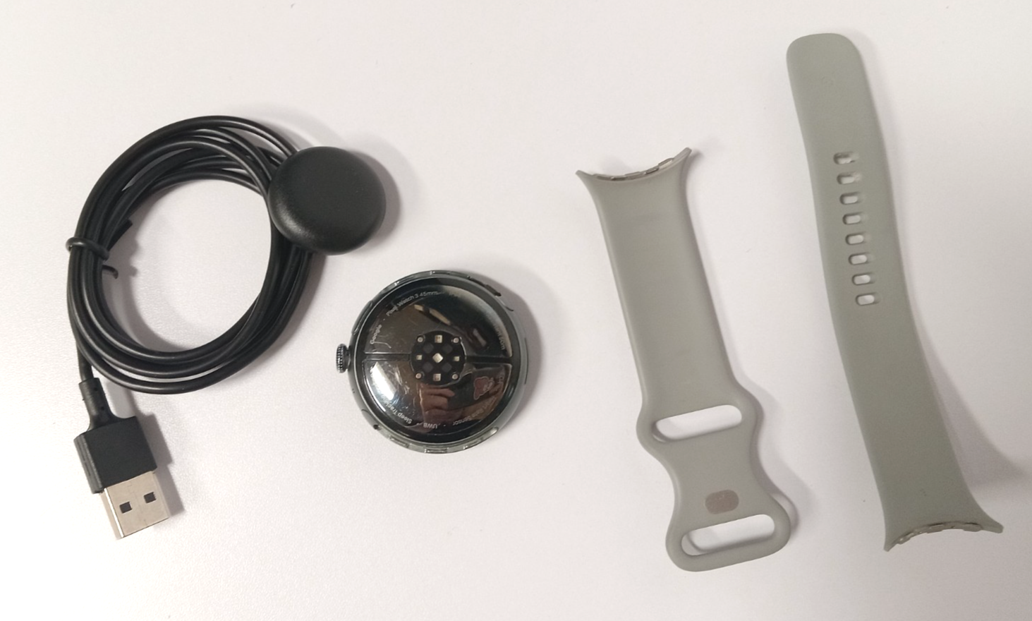 Google Pixel Watch 3 45mm GRAY Grade B Good Condition Image 2