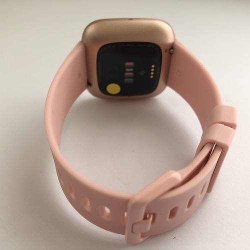 Fitbit FB507RGPK Versa 2 Smartwatch, Copper Rose fitness tracker. excellent Image 4