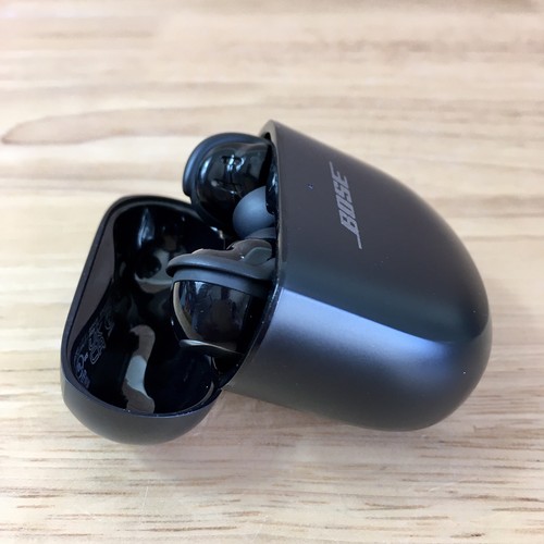 Bose QuietComfort Ultra True Wireless Noise Cancelling Earbuds - Black Image 4